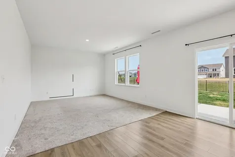 2221 Boxwood Drive Greenfield IN 46140
