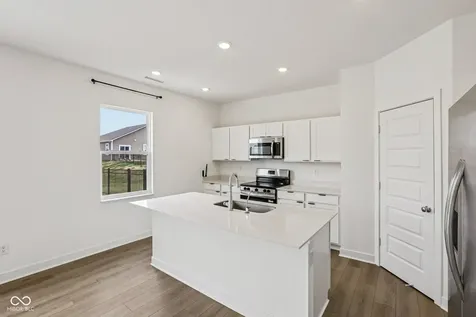 2221 Boxwood Drive Greenfield IN 46140