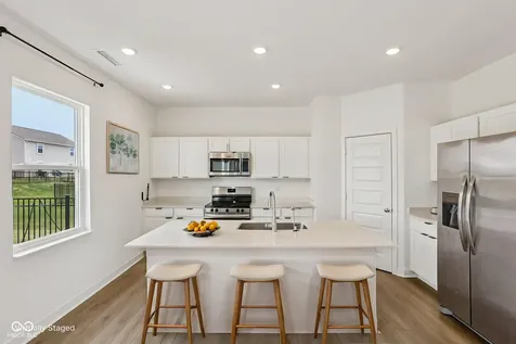 2221 Boxwood Drive Greenfield IN 46140