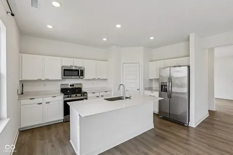 2221 Boxwood Drive Greenfield IN 46140
