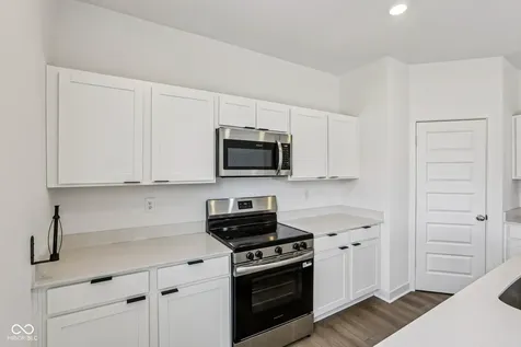 2221 Boxwood Drive Greenfield IN 46140