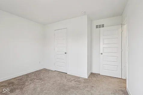 2221 Boxwood Drive Greenfield IN 46140