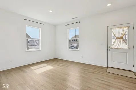 2221 Boxwood Drive Greenfield IN 46140