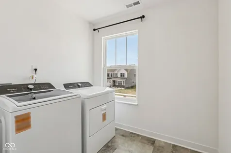 2221 Boxwood Drive Greenfield IN 46140