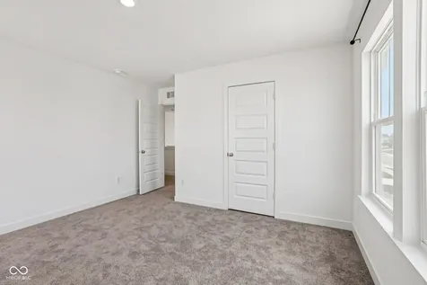 2221 Boxwood Drive Greenfield IN 46140