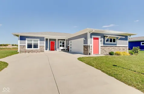 646 N Sobota Way Trafalgar IN 46181