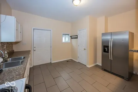 1805 Southeastern Avenue Indianapolis IN 46201