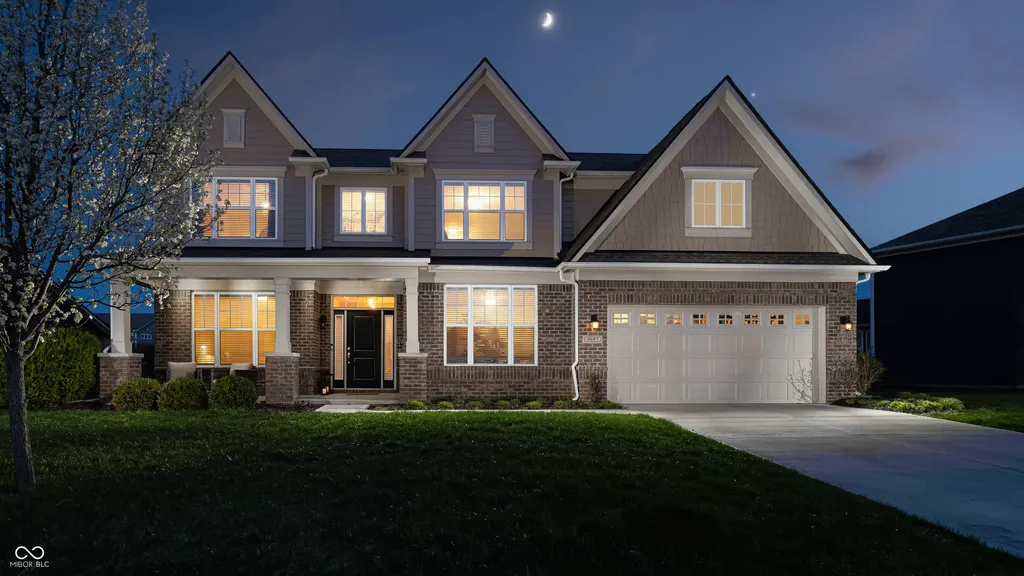 9697 Denrose Drive Fishers IN 46040