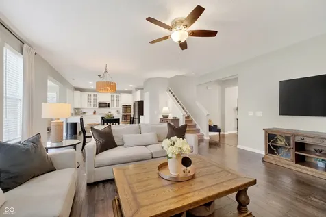 9697 Denrose Drive Fishers IN 46040