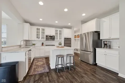 9697 Denrose Drive Fishers IN 46040