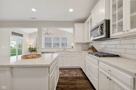 9697 Denrose Drive Fishers IN 46040