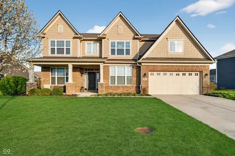 9697 Denrose Drive Fishers IN 46040