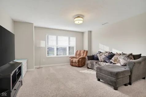 9697 Denrose Drive Fishers IN 46040