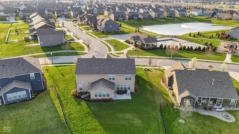 9697 Denrose Drive Fishers IN 46040