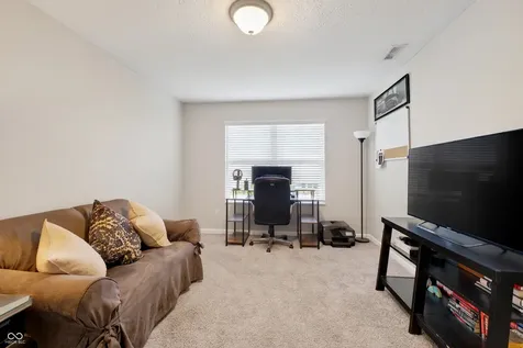 9697 Denrose Drive Fishers IN 46040