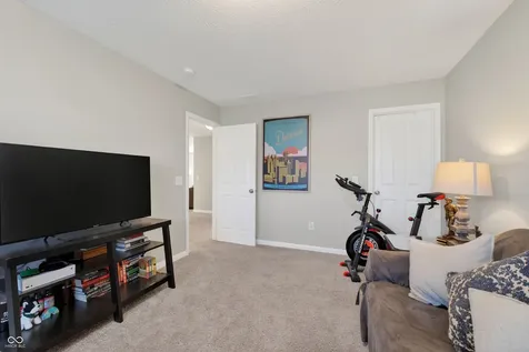 9697 Denrose Drive Fishers IN 46040