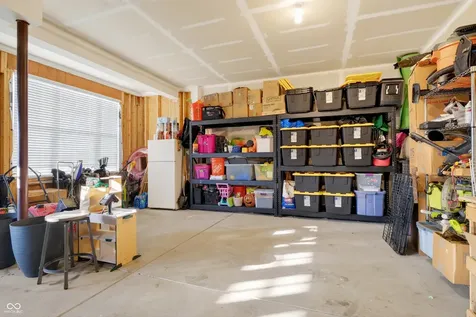 9697 Denrose Drive Fishers IN 46040