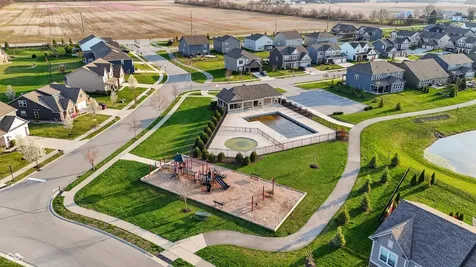9697 Denrose Drive Fishers IN 46040
