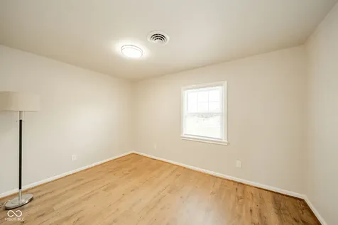 807 Bittersweet Lane Anderson IN 46011