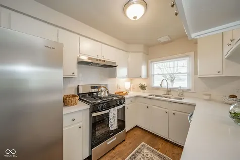 807 Bittersweet Lane Anderson IN 46011