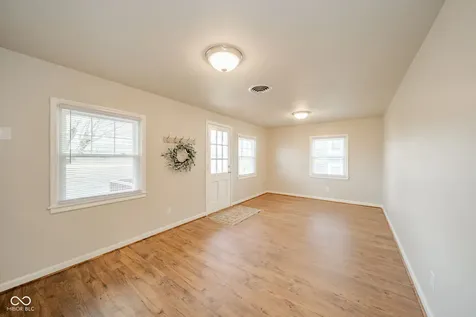 807 Bittersweet Lane Anderson IN 46011