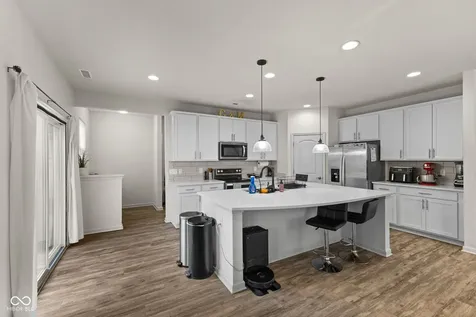 1398 Sarah Way Avon IN 46123