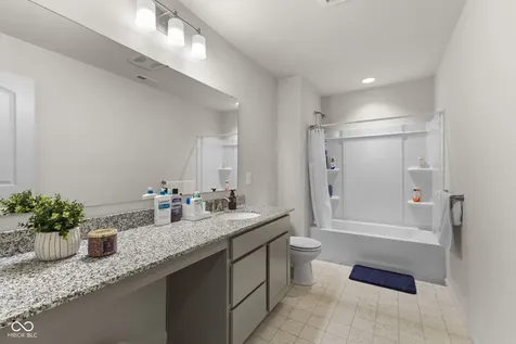 1398 Sarah Way Avon IN 46123