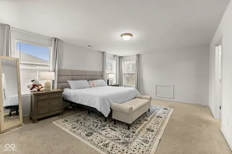 1398 Sarah Way Avon IN 46123