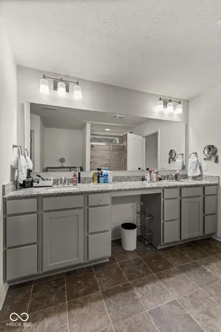 1398 Sarah Way Avon IN 46123