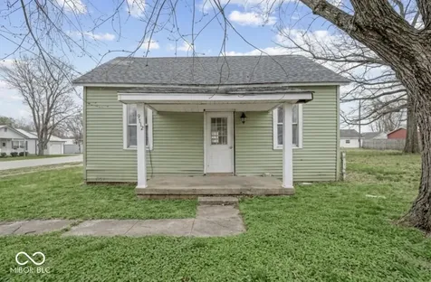 9712 N Price Street Knightsville IN 47857