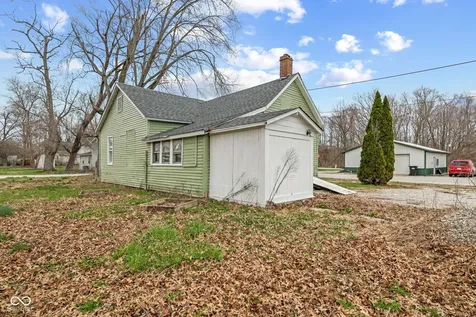 9712 N Price Street Knightsville IN 47857