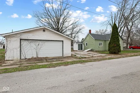 9712 N Price Street Knightsville IN 47857