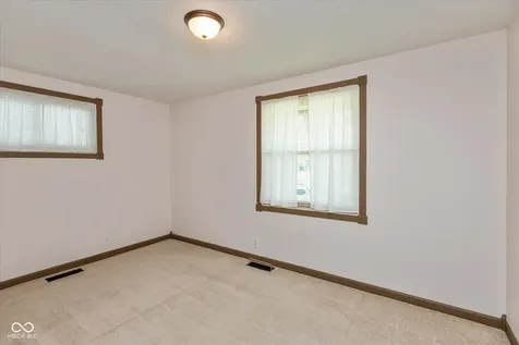 3226 Elmhurst Drive Indianapolis IN 46226