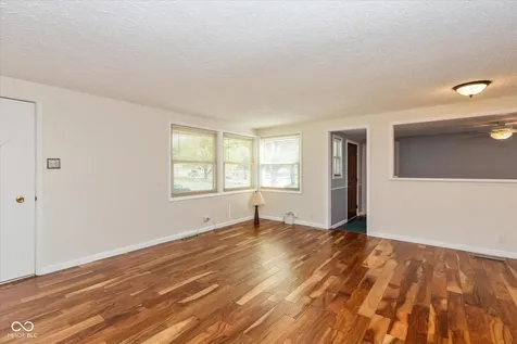 3226 Elmhurst Drive Indianapolis IN 46226