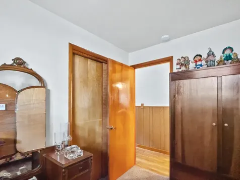 2263 Wallace Avenue Columbus IN 47201