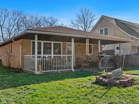 2263 Wallace Avenue Columbus IN 47201