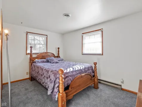 2263 Wallace Avenue Columbus IN 47201