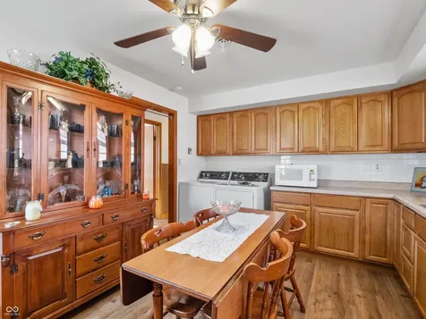 2263 Wallace Avenue Columbus IN 47201