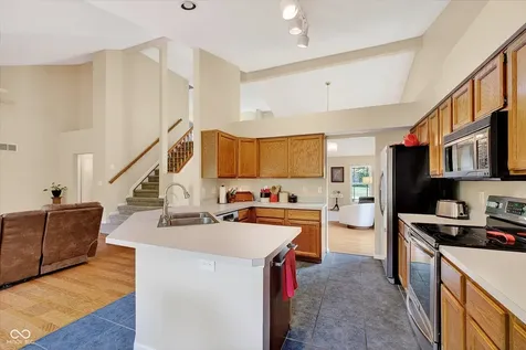 11150 Plum Hollow Circle Fishers IN 46037