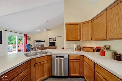 11150 Plum Hollow Circle Fishers IN 46037