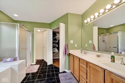 11150 Plum Hollow Circle Fishers IN 46037