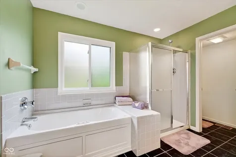 11150 Plum Hollow Circle Fishers IN 46037