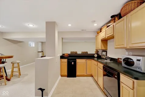 11150 Plum Hollow Circle Fishers IN 46037