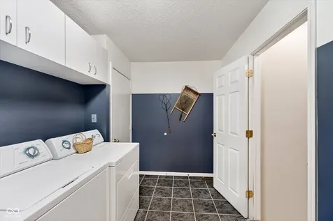 11150 Plum Hollow Circle Fishers IN 46037