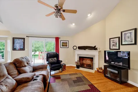 11150 Plum Hollow Circle Fishers IN 46037