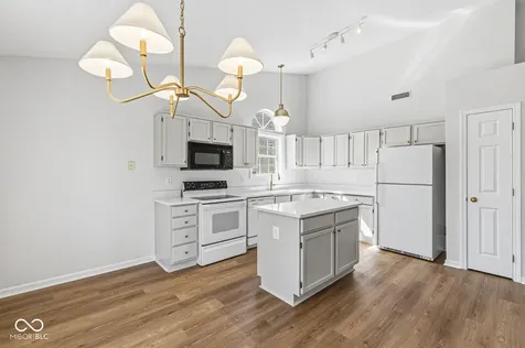 5717 Periwinkle Lane Indianapolis IN 46220