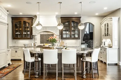 2 Woodard Bluff Zionsville IN 46077