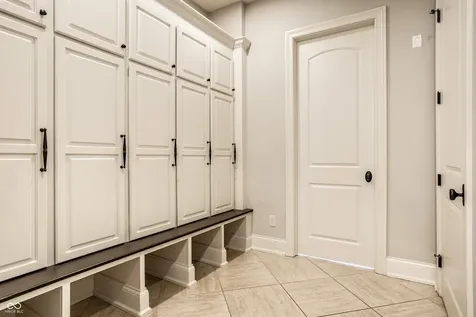 2 Woodard Bluff Zionsville IN 46077