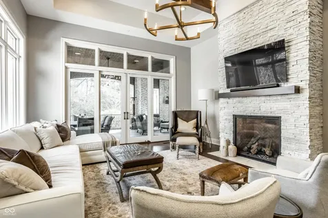 2 Woodard Bluff Zionsville IN 46077