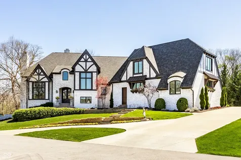 2 Woodard Bluff Zionsville IN 46077
